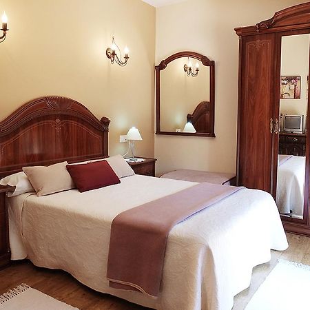 Casa Rural Marga Guest House Tardienta Rom bilde